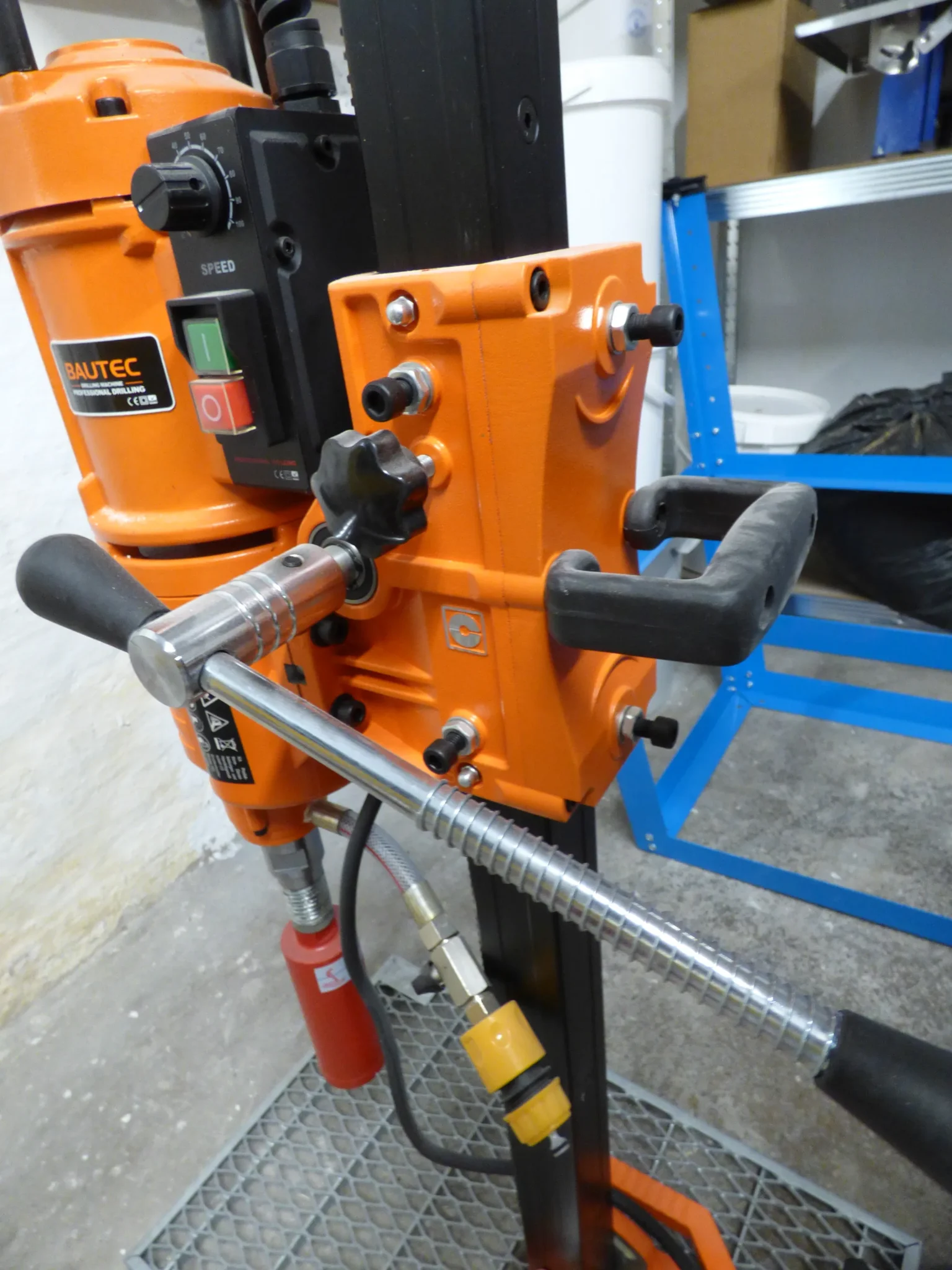 Kernbohrer - drilling device